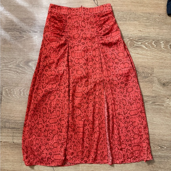 Mango Vibrant Red Snake Print Skirt - Picture 1 of 5